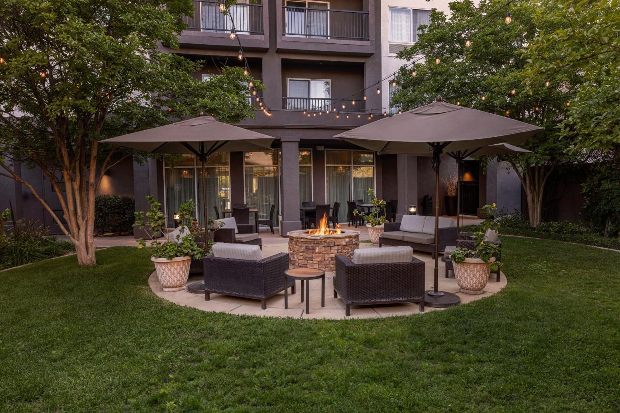 Courtyard Ventura Simi Valley Buitenkant foto